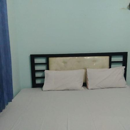 Oyo 90766 Gardenia Boarding House Hotel ปูร์โวเคอร์โต ภายนอก รูปภาพ