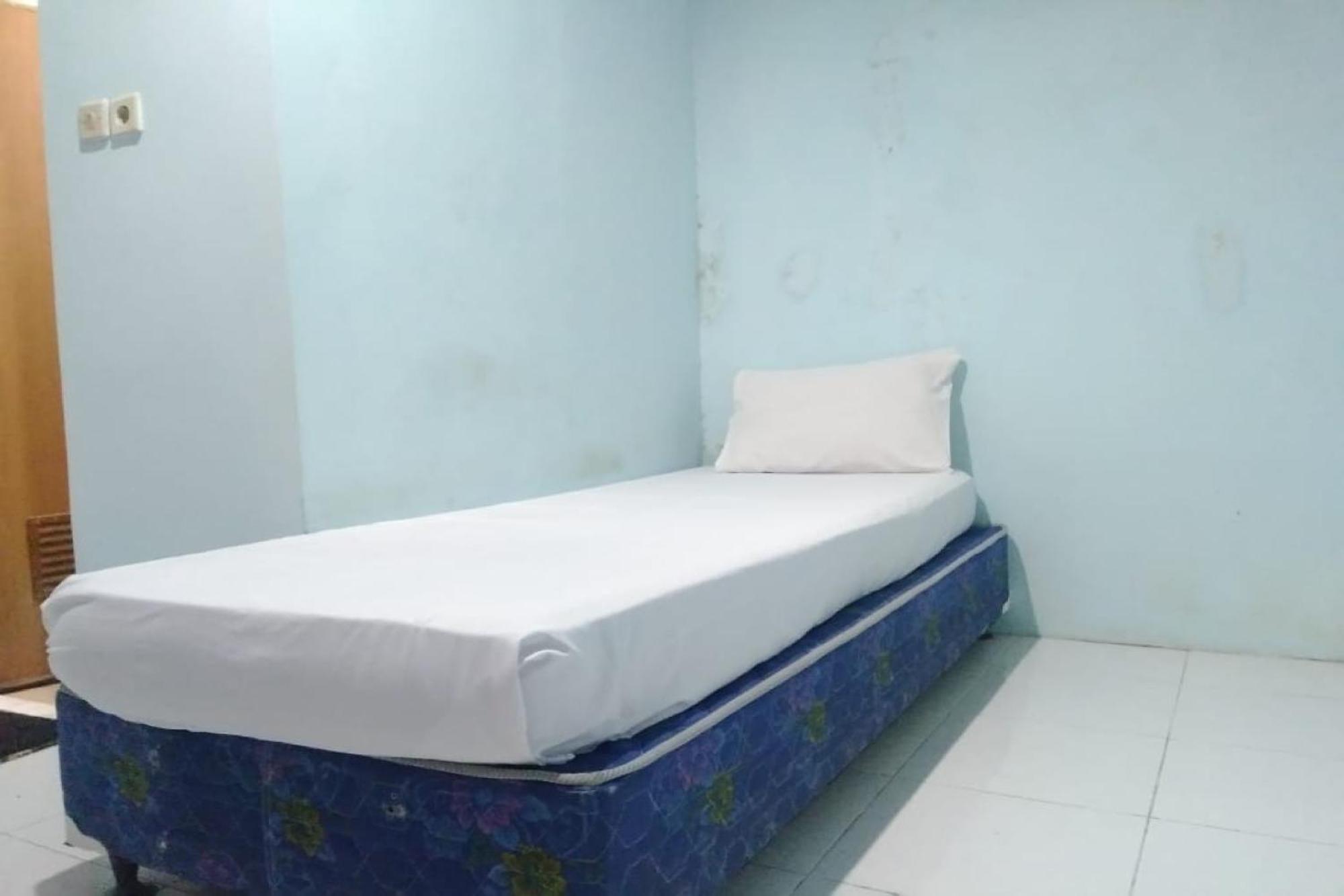 Oyo 90766 Gardenia Boarding House Hotel ปูร์โวเคอร์โต ภายนอก รูปภาพ