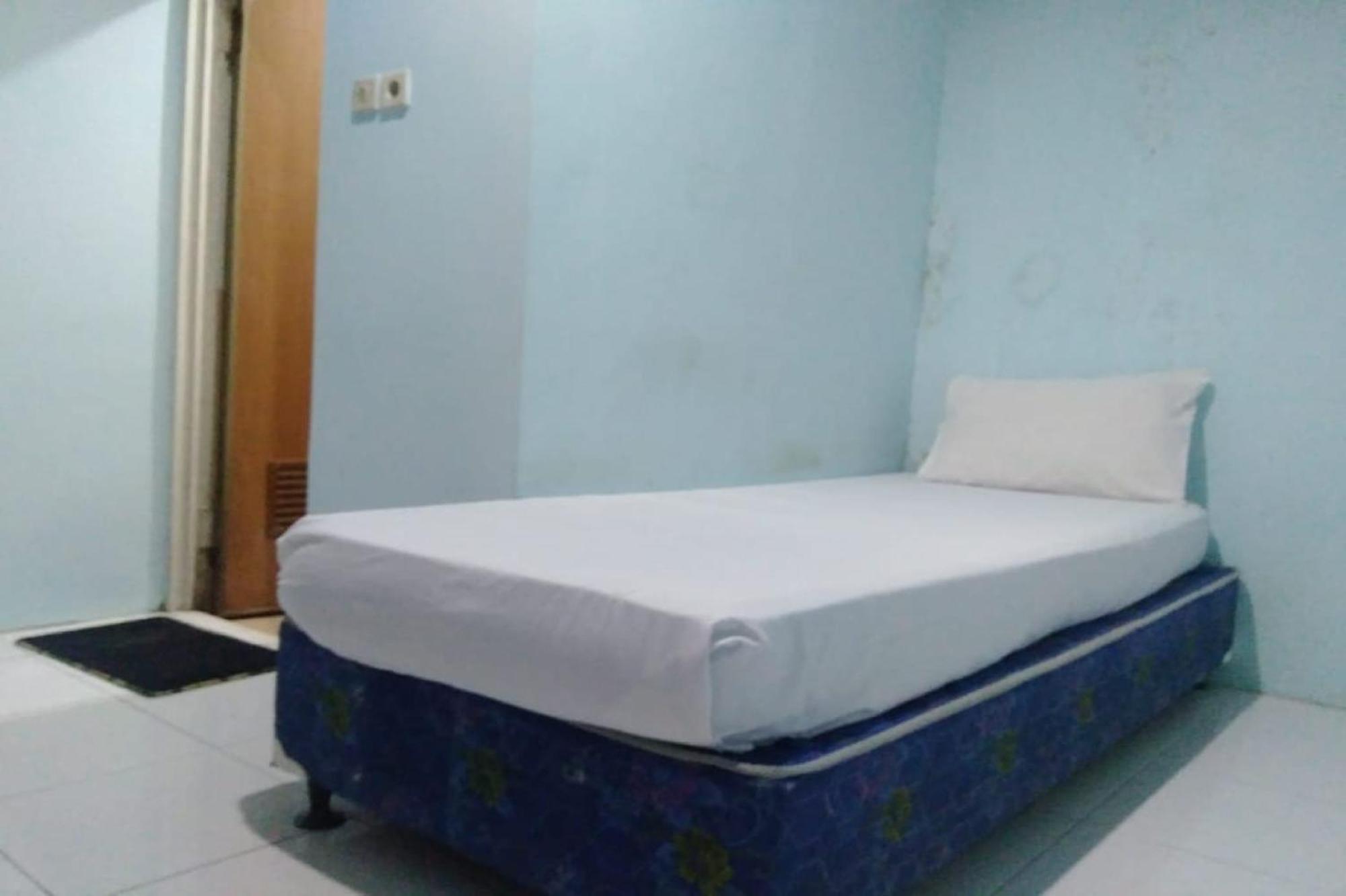 Oyo 90766 Gardenia Boarding House Hotel ปูร์โวเคอร์โต ภายนอก รูปภาพ