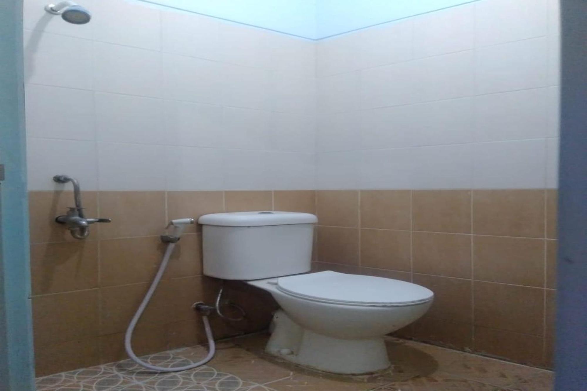 Oyo 90766 Gardenia Boarding House Hotel ปูร์โวเคอร์โต ภายนอก รูปภาพ