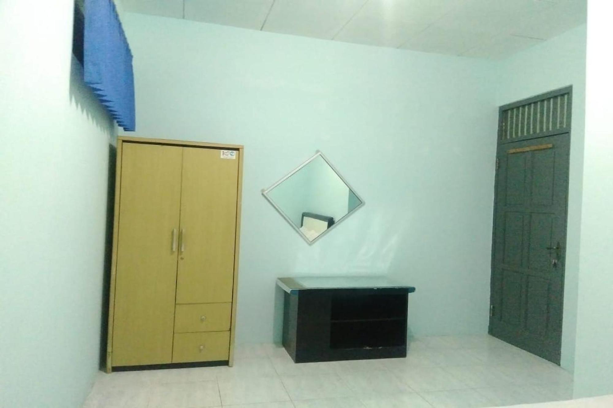 Oyo 90766 Gardenia Boarding House Hotel ปูร์โวเคอร์โต ภายนอก รูปภาพ